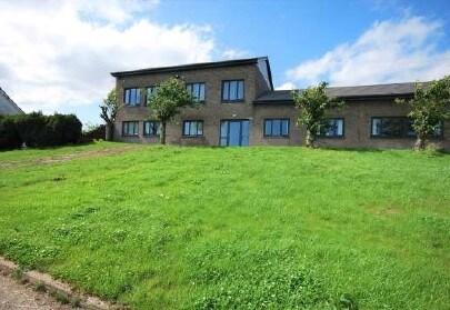 2 Drumbowie Farm, Denny for sale Primary Photo- Image 1 of 1