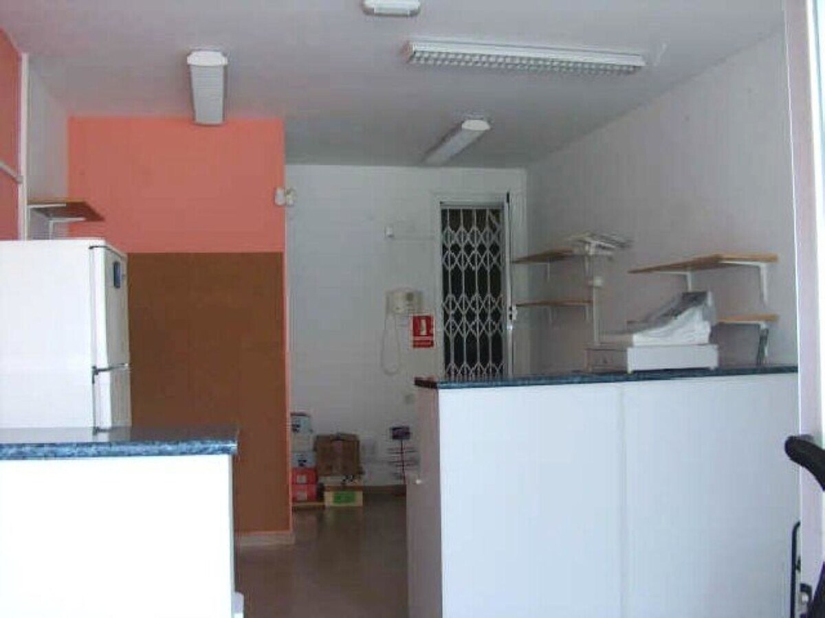 Granollers, BAR 08402 - - - Interior Photo - Image 2 of 3