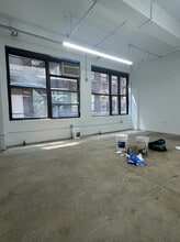 252 W 38th St, New York, NY to rent Interior Photo- Image 2 of 7