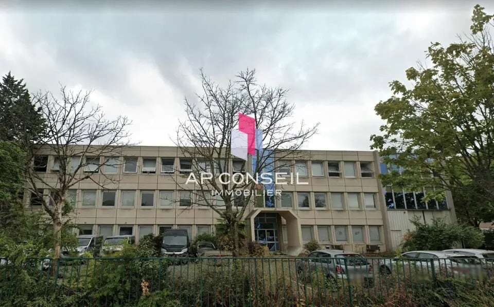 Location Bureaux 100 m² à 1 390 m² - Photo 1