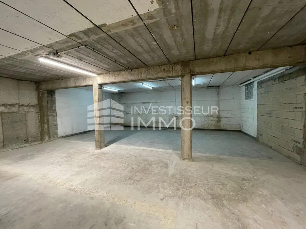 Location Commerce 280 m² - Photo 1