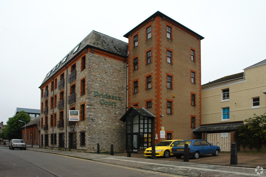 Palace St, Plymouth to rent - Primary Photo - Image 1 of 4