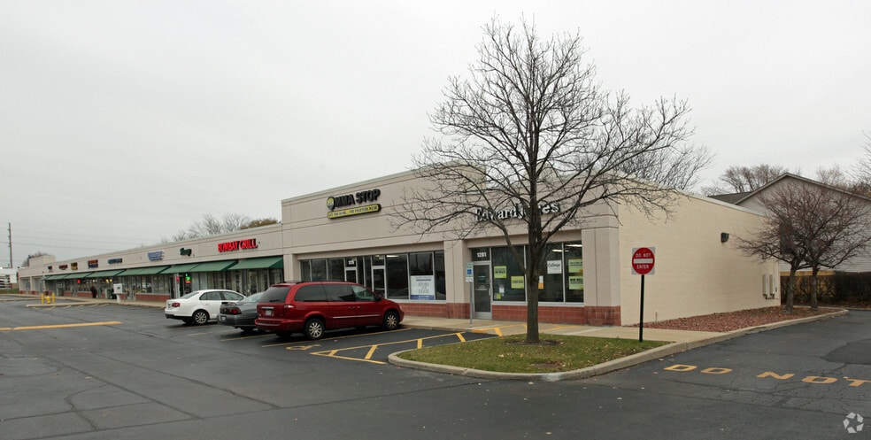 1219-1281 S Main St, Lombard, IL for rent - Building Photo - Image 3 of 16