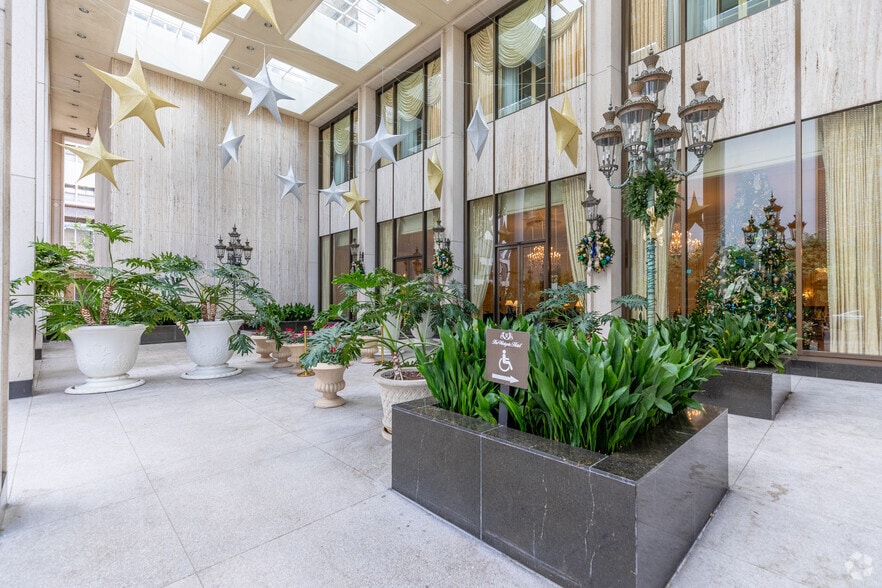 1055 2nd Ave, San Diego, CA to rent - Building Photo - Image 2 of 11