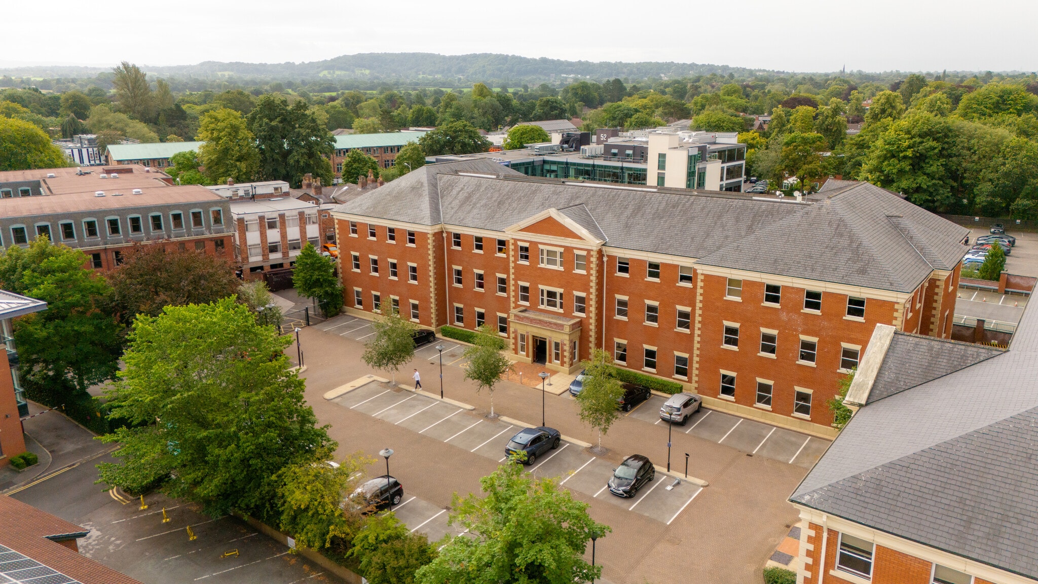 Water Ln, Wilmslow to rent Building Photo- Image 1 of 14