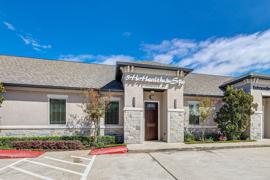 12250 Queenston Blvd, Houston, TX for sale - Building Photo - Image 1 of 1