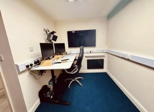 549-559 Liverpool Rd, Manchester to rent Interior Photo- Image 1 of 3