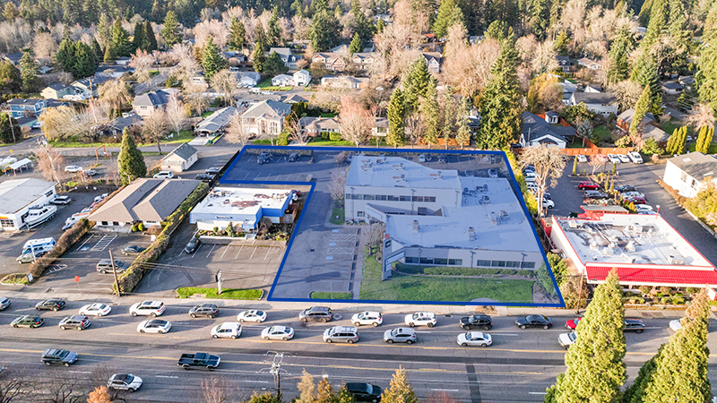 9011 SW Beaverton Hillsdale Hwy, Portland, OR for sale - Building Photo - Image 3 of 8