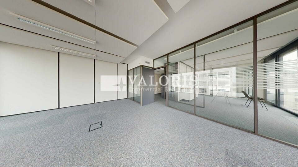 8 Rue Maurice Moissonnier, Vaulx-en-Velin to rent Interior Photo- Image 1 of 7