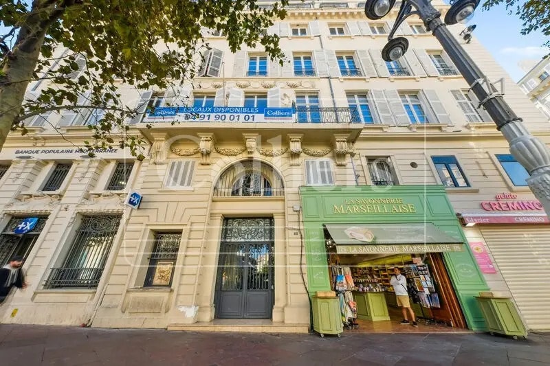 Office in Marseille to rent Building Photo- Image 1 of 2