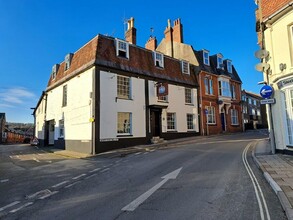White Cliff Mill St, Blandford Forum to rent Interior Photo- Image 2 of 5