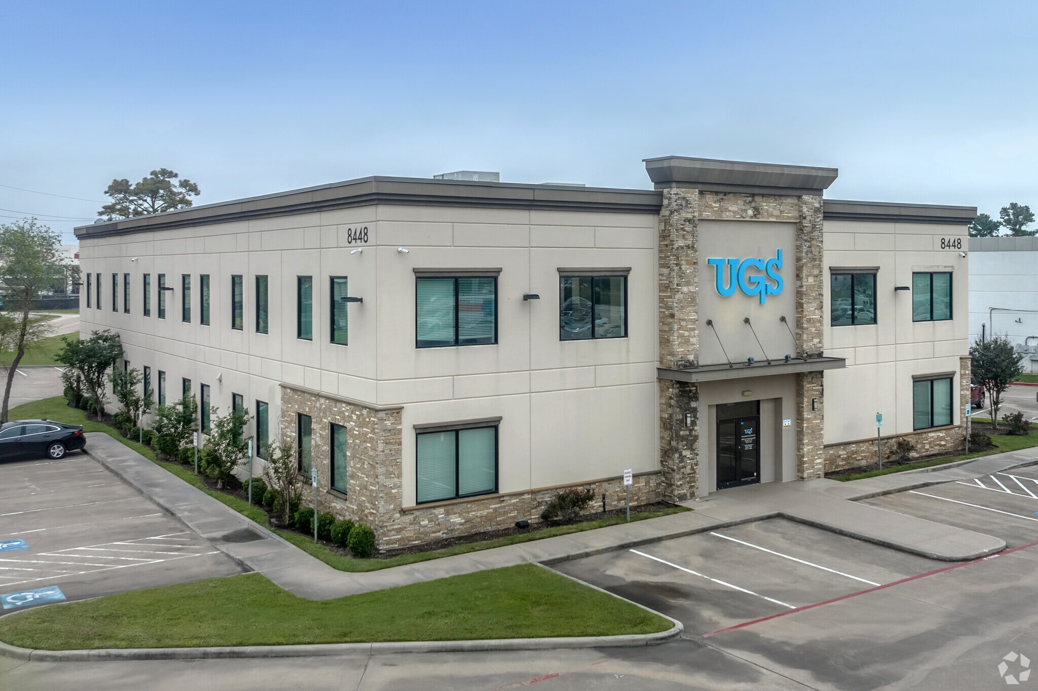 8448 N Sam Houston Pky W, Houston, TX for sale Building Photo- Image 1 of 6