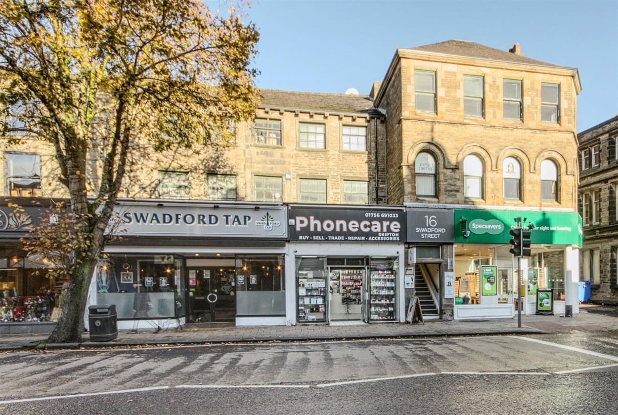 14-16 Swadford St, Skipton to rent Building Photo- Image 1 of 4