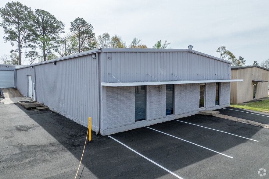 1102-1108 Weems St, Jackson, MS for sale - Building Photo - Image 1 of 1