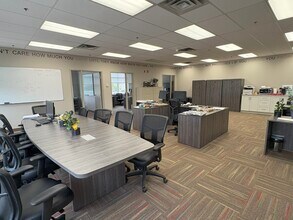 11505 35th St SE, Calgary, AB to rent Interior Photo- Image 2 of 5