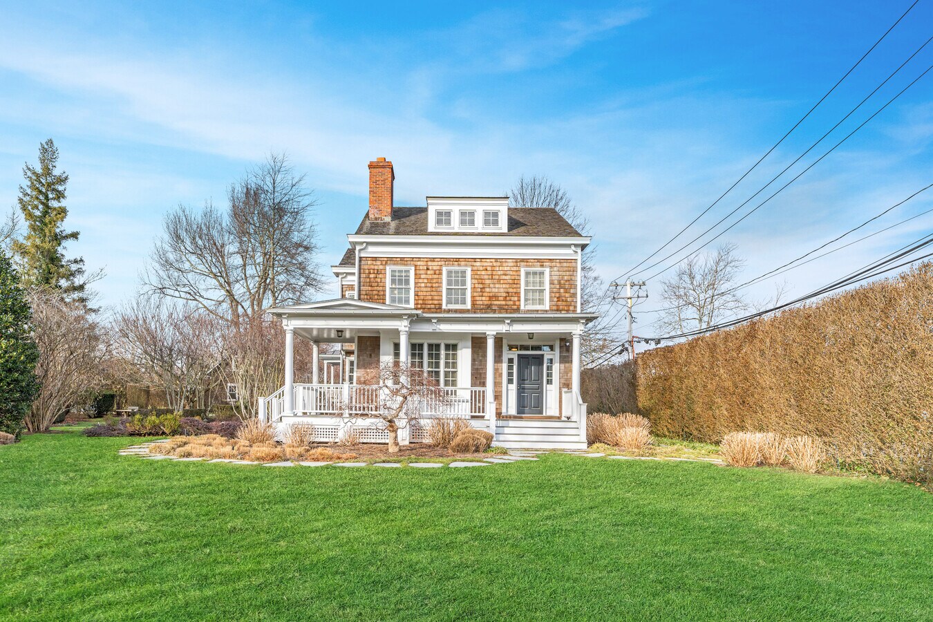 39 Lumber Ln, Bridgehampton 11932 Retail for Sale UK