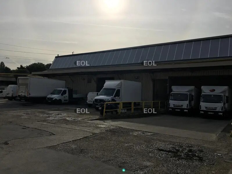 Industrial in Saint-Denis to rent Building Photo- Image 1 of 7