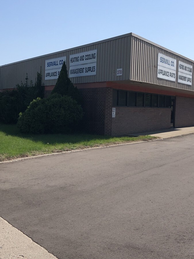 25755 Grand River Ave, Redford 48240