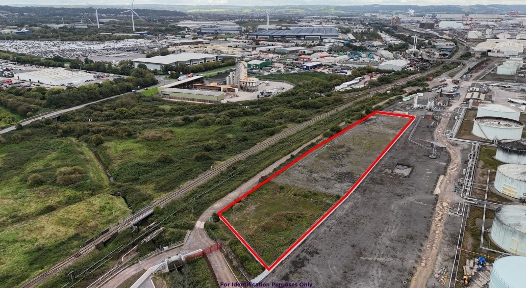 St Andrews Road, Avonmouth to rent Aerial- Image 1 of 2