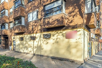 Retail in Madrid, Madrid to rent Floor Plan- Image 1 of 2