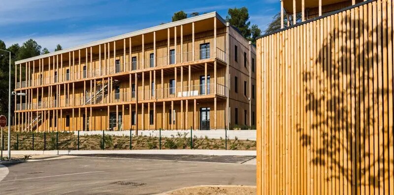 Office in Aix-en-Provence to rent - Building Photo - Image 3 of 11