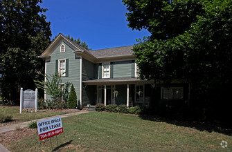 500 W John St, Matthews, NC for sale Primary Photo- Image 1 of 41