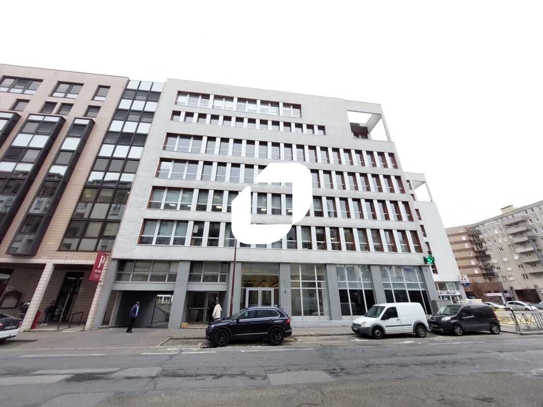 Office in Montigny-le-Bretonneux to rent Building Photo- Image 1 of 19