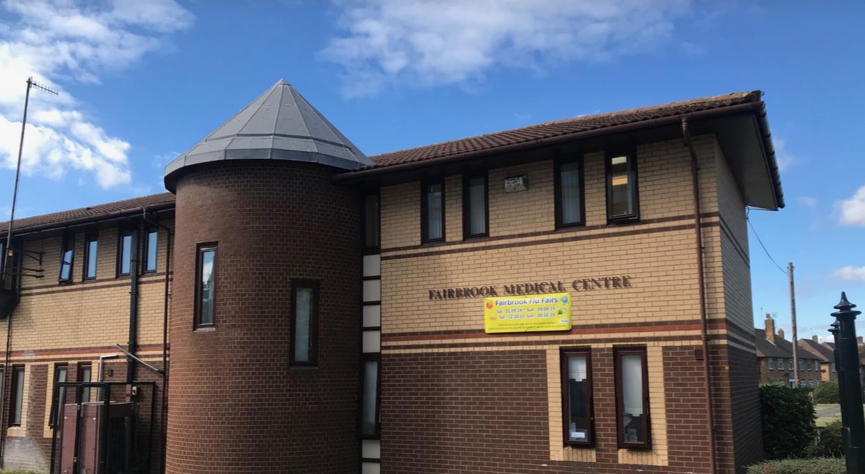 Fairway Ave, Borehamwood for sale Primary Photo- Image 1 of 1