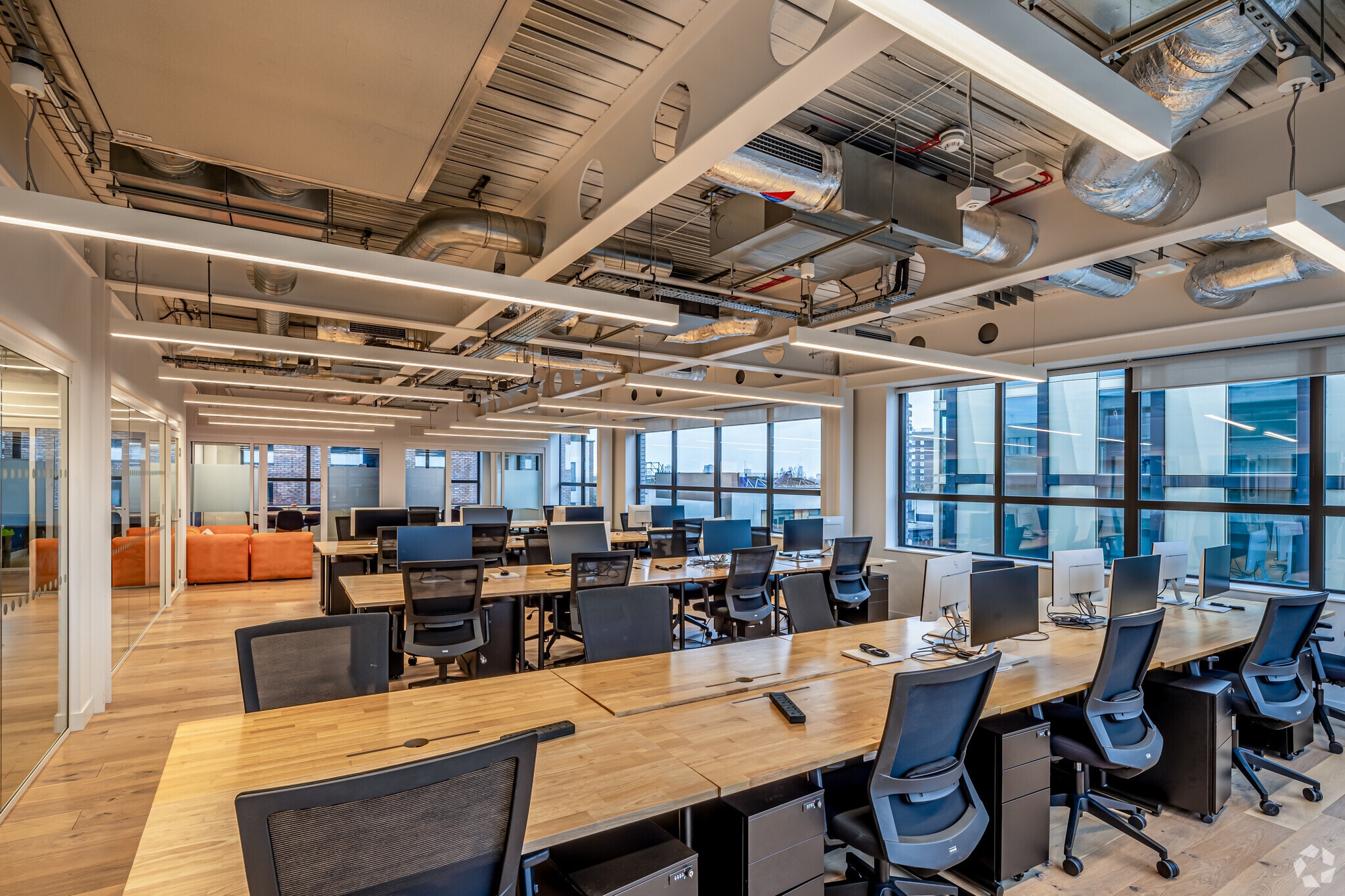 Gorsuch Pl, London to rent Interior Photo- Image 1 of 8