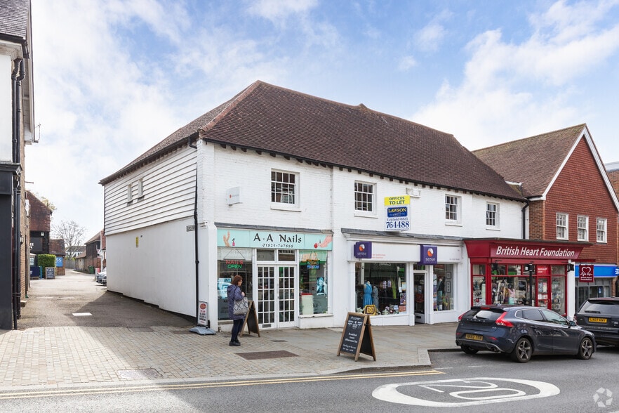 122-126 High St, Uckfield for rent - Primary Photo - Image 2 of 4