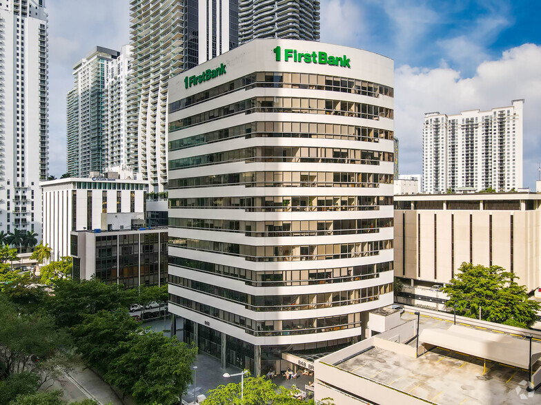 848 Brickell Ave, Miami, FL for rent - Primary Photo - Image 1 of 5