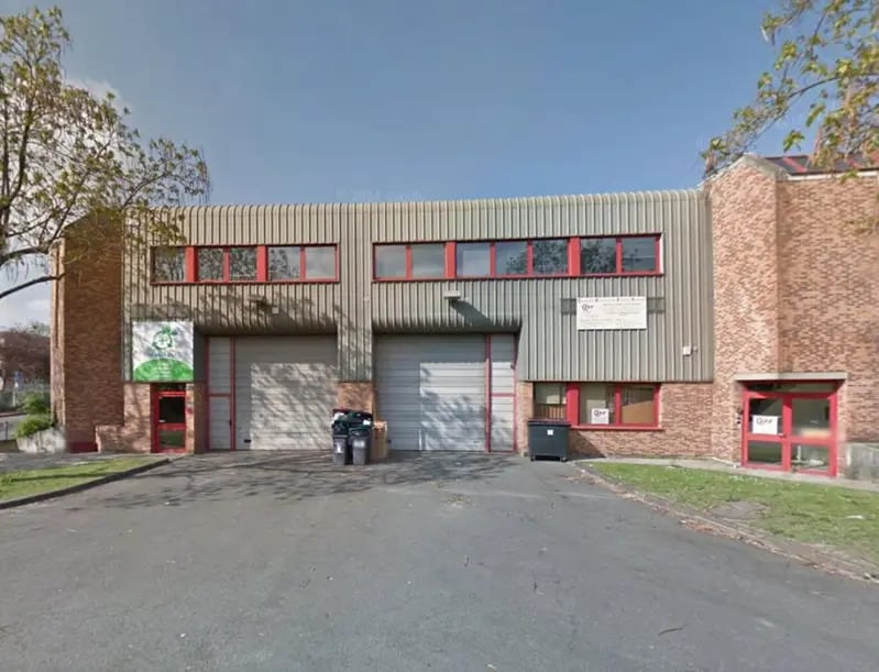Light Industrial in Le Blanc-Mesnil to rent Building Photo- Image 1 of 13