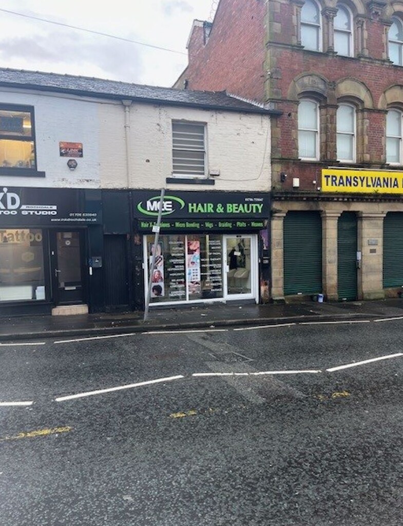 18 Milnrow Rd, Rochdale for sale Primary Photo- Image 1 of 1