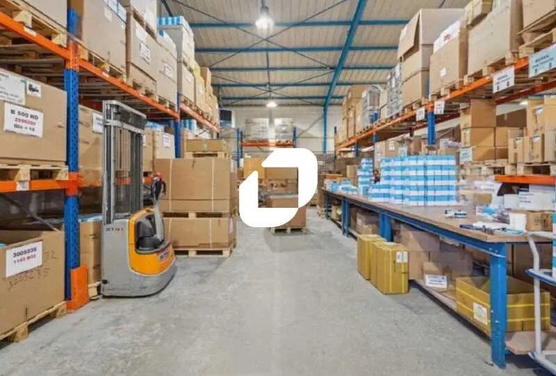 22 Avenue Ferdinand De Lesseps, Morangis to rent - Building Photo - Image 2 of 14