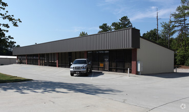 21-29 Pine Grove Rd, Locust Grove, GA for rent Building Photo- Image 1 of 1