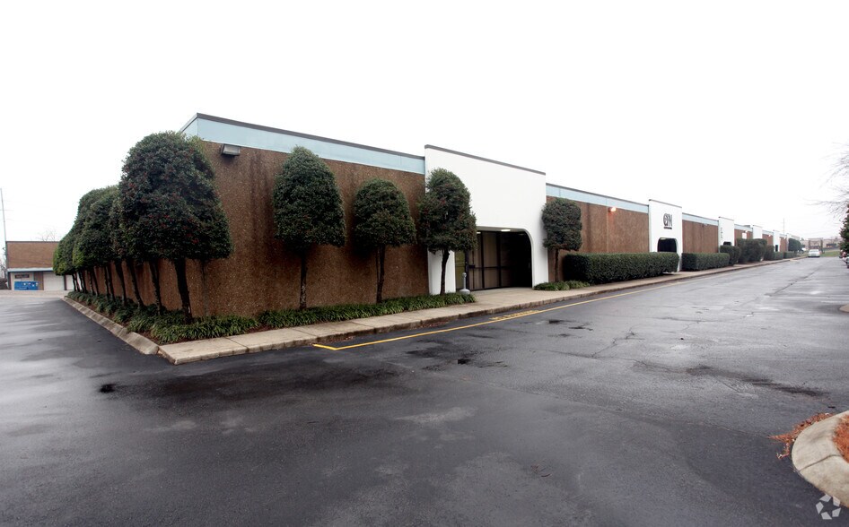 3620-3630 Trousdale Dr, Nashville, TN for rent - Primary Photo - Image 1 of 3