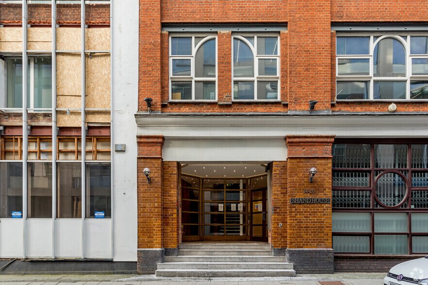 14-20 Shand St, London to rent - Building Photo - Image 3 of 5