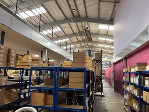 Phoenix Clos, Heywood to rent Interior Photo- Image 2 of 6