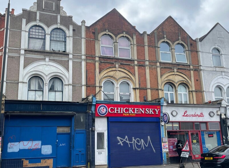 205 Streatham Rd, Mitcham for sale - Building Photo - Image 1 of 1