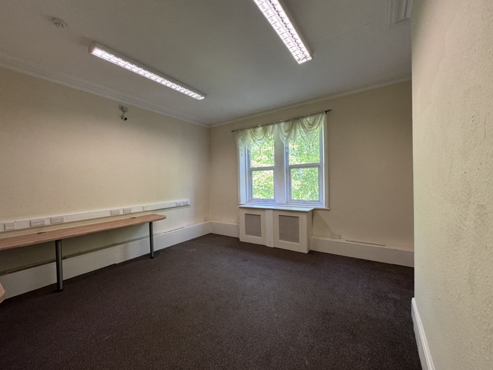 9 Moor Park Ave, Preston for sale Interior Photo- Image 1 of 5