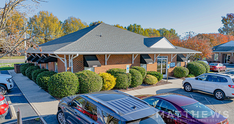 2301 Robious Station Cir, Midlothian, VA for sale - Building Photo - Image 1 of 3