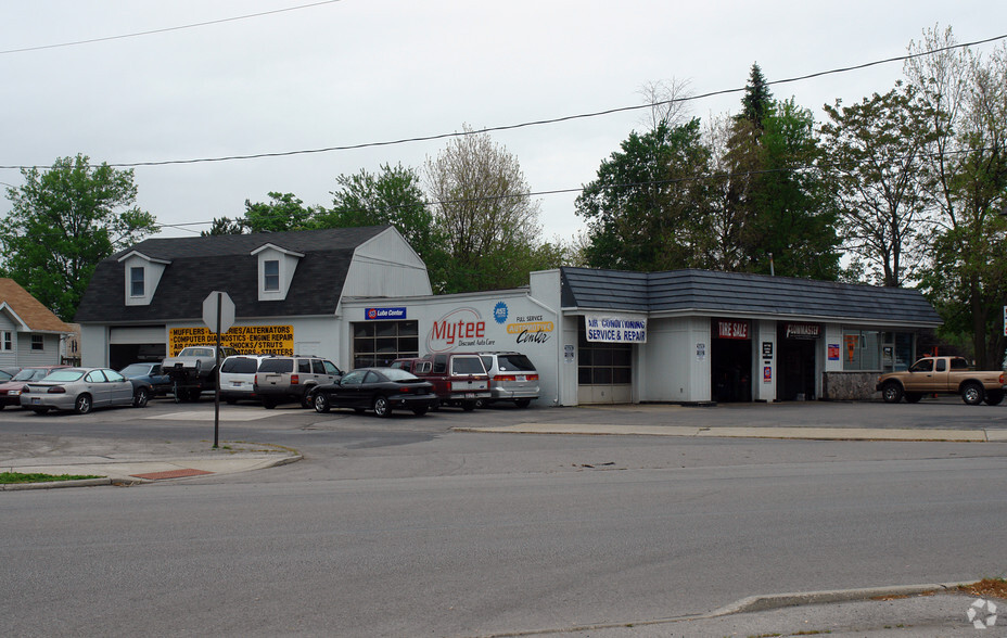 2928 Tremainsville Rd, Toledo, OH for sale - Building Photo - Image 1 of 14