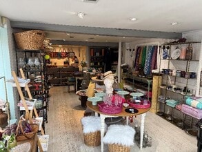 13 Market Sq, Amersham to rent Interior Photo- Image 1 of 2