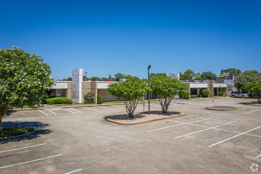 6300 Westpark Dr, Houston, TX for rent - Building Photo - Image 2 of 7