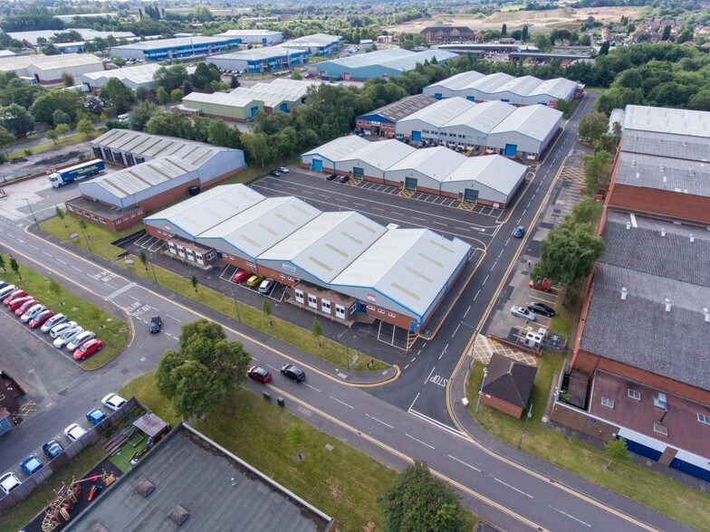 Third Ave, Kingswinford, DY6 7XT UK