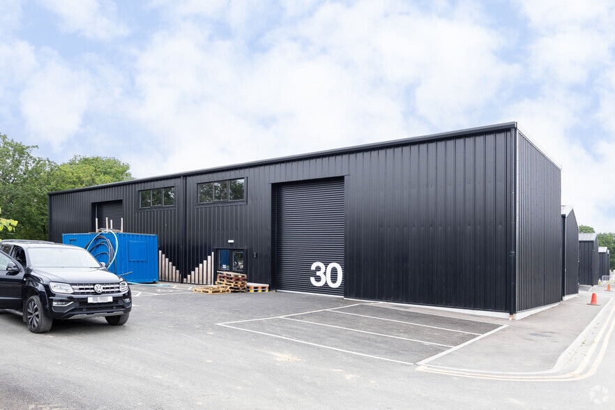 Units 22-41 Neaves Park, Hurstpierpoint for sale - Building Photo - Image 1 of 6