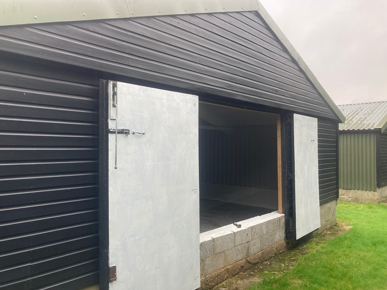 Shalford Road, Rayne to rent - Building Photo - Image 3 of 3