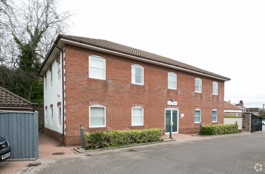 High St, Portishead for sale - Primary Photo - Image 1 of 1