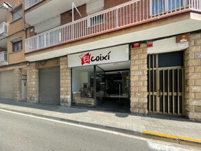Retail in Santa Margarida de Montbui, Barcelona to rent Building Photo- Image 1 of 7