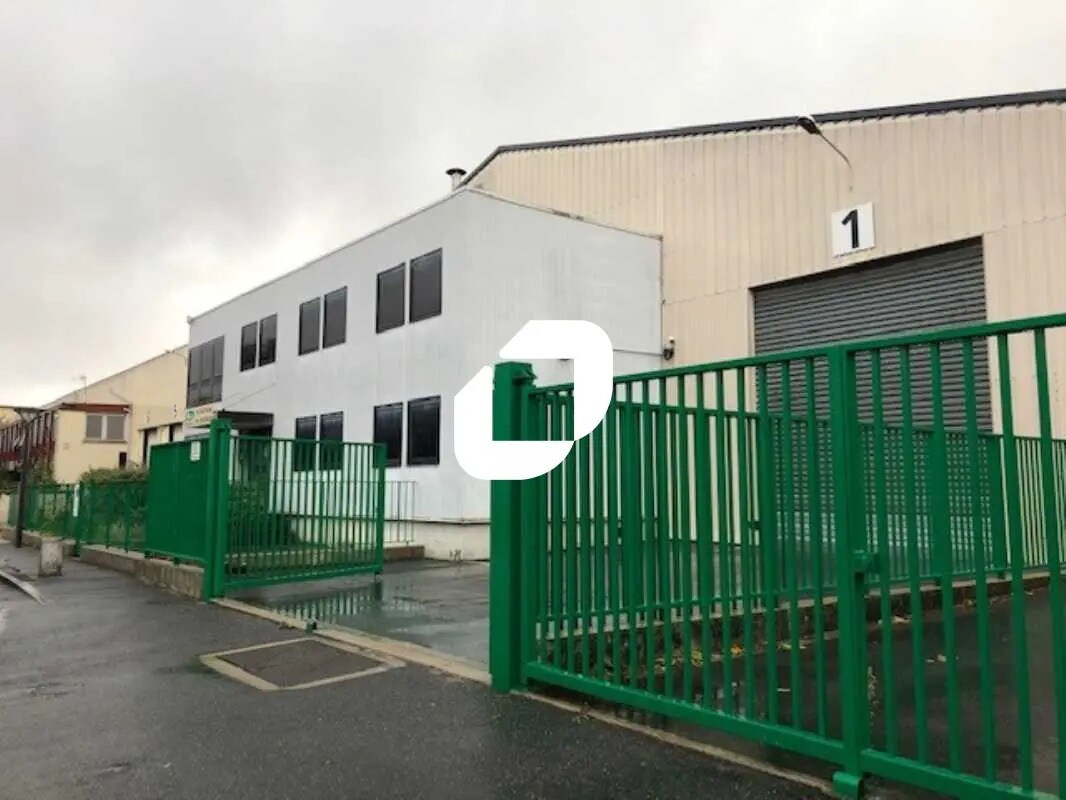 Light Industrial in Villeneuve-la-Garenne to rent Building Photo- Image 1 of 10